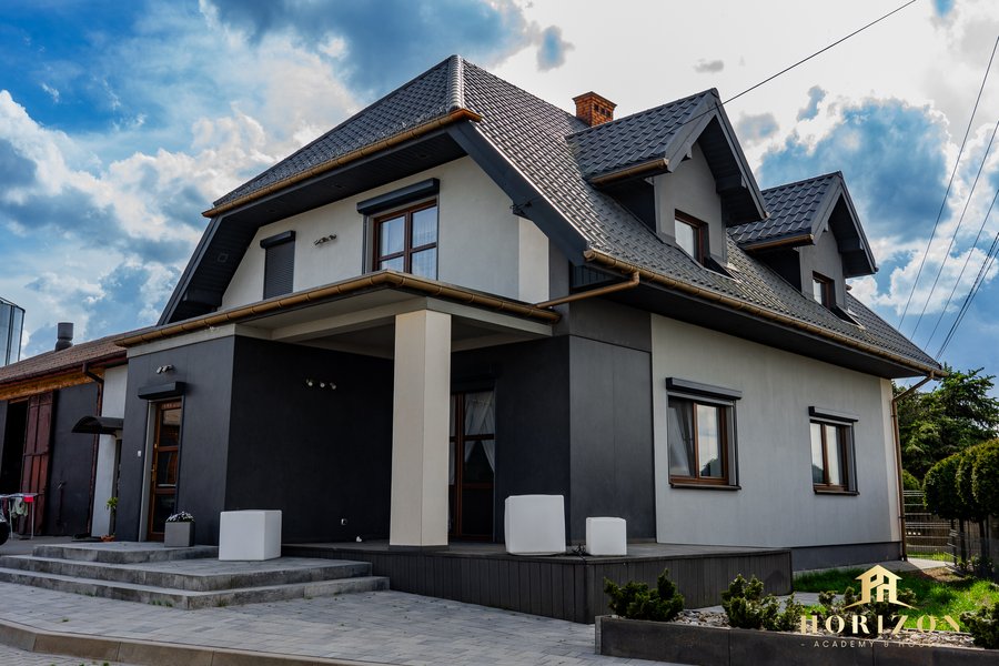 Gospodarstwo rolne na sprzedaż — Dąbrówka